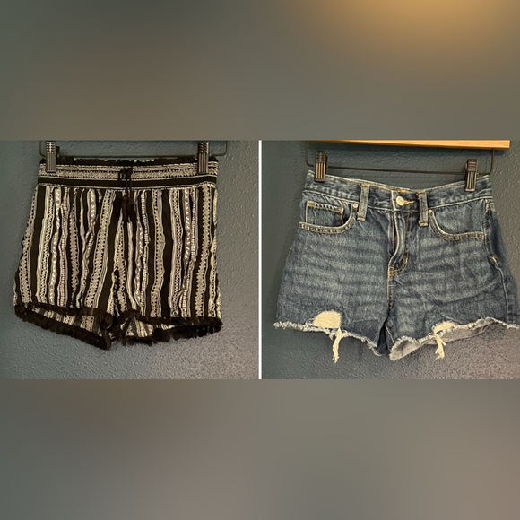 Girls’ Shorts Bundle – Size 10 (2 Pairs) - Picture 1 of 8